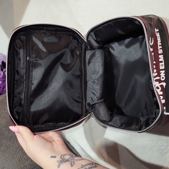 Glamlite Horror Makeup Bag - Picture 8 of 8